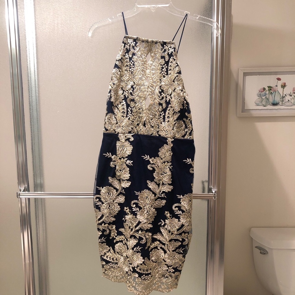 blue dress